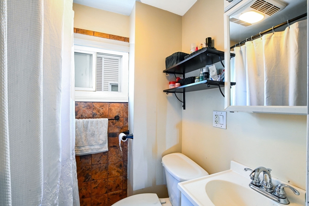 136 Field Street New Bedford, MA 02740 - Photo 17 of 28