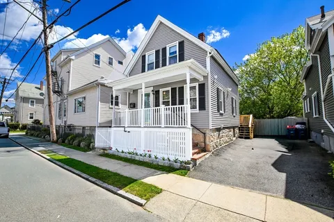 $379,900 | 136 Field Street, New Bedford, MA 02740