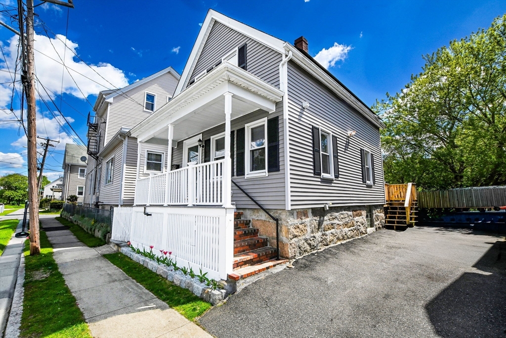 136 Field Street New Bedford, MA 02740 - Photo 3 of 28