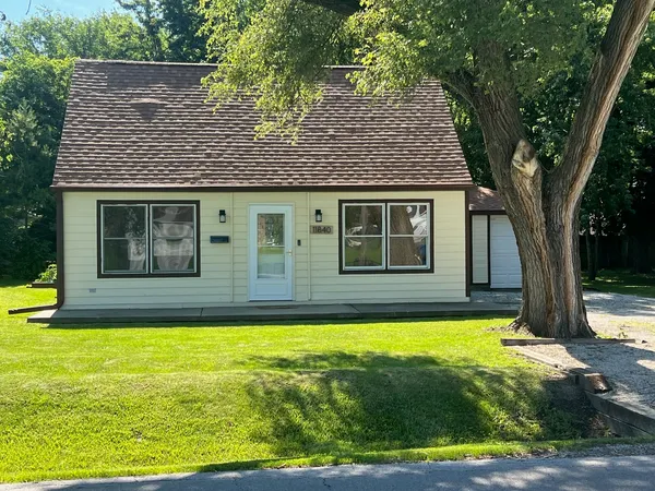 $240,000 | 11840 South Hamlin Avenue, Alsip, IL 60803