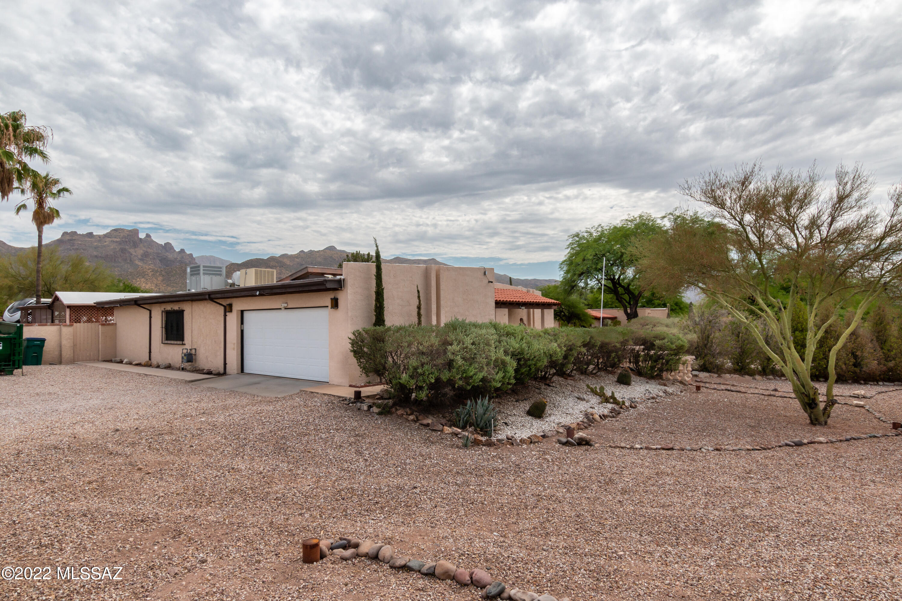 9001 East Snyder Road Tucson, AZ 85749 - Photo 1 of 50 Gallery Image 1
