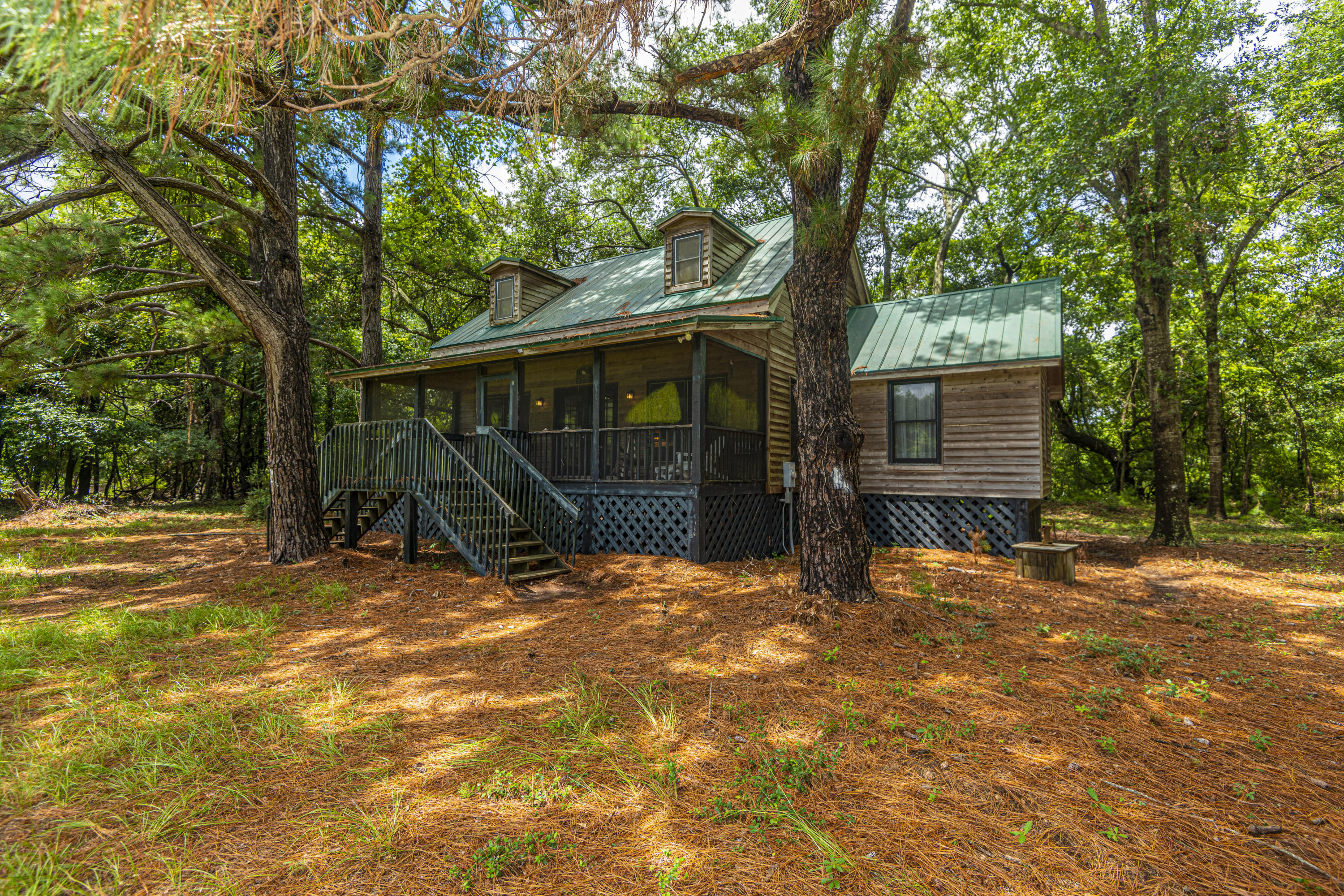 8202 Oyster Factory Road Edisto Island, SC 29438 - Photo 40 of 51 Crawford_HuntingCabin01