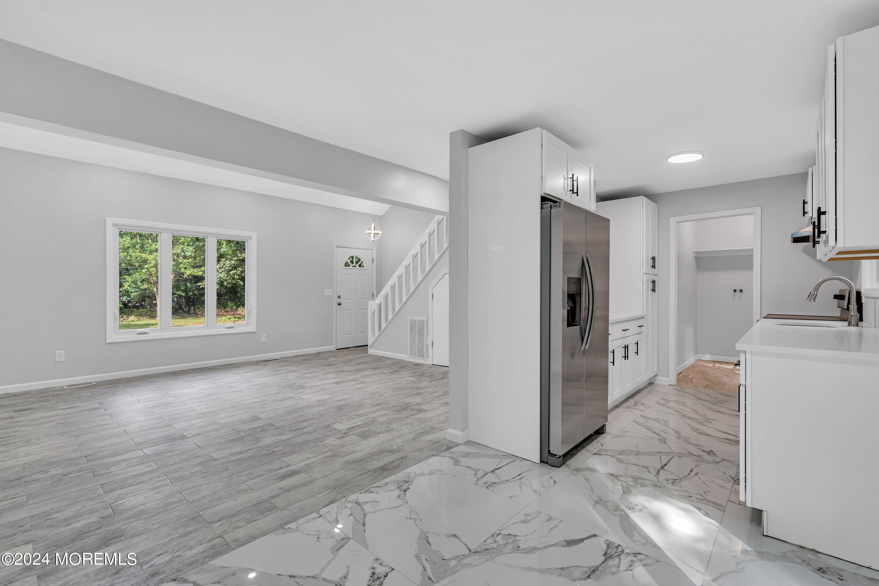 916 West Commodore Boulevard Jackson, NJ 08527 - Photo 10 of 28 dsc08306_899