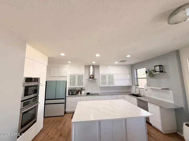 $3,000 | 1906 East Patrick Lane, Phoenix, AZ 85024