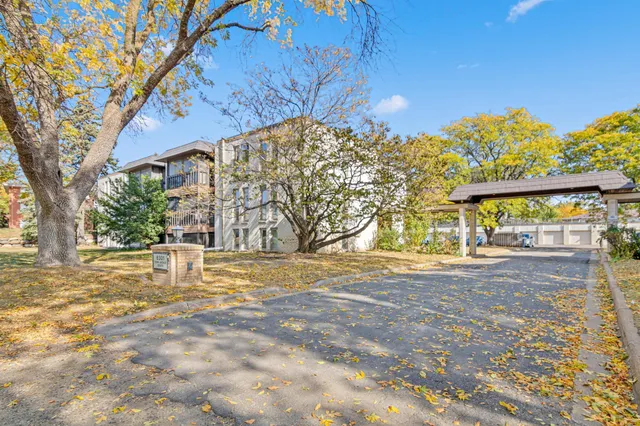 $115,000 | 6301 York Avenue South, Unit 102, Minneapolis, MN 55435