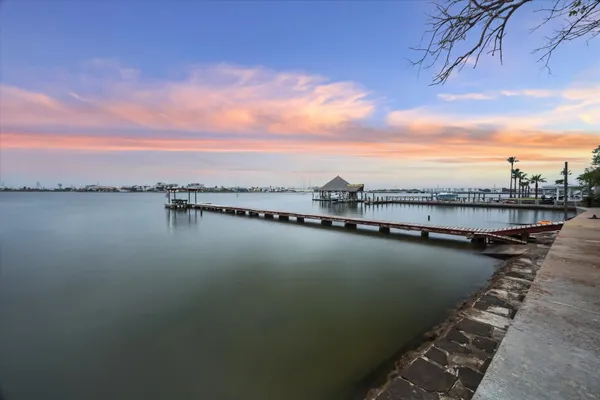 $1,999,999 | 6500 Bayou Front Drive, Galveston, TX 77551