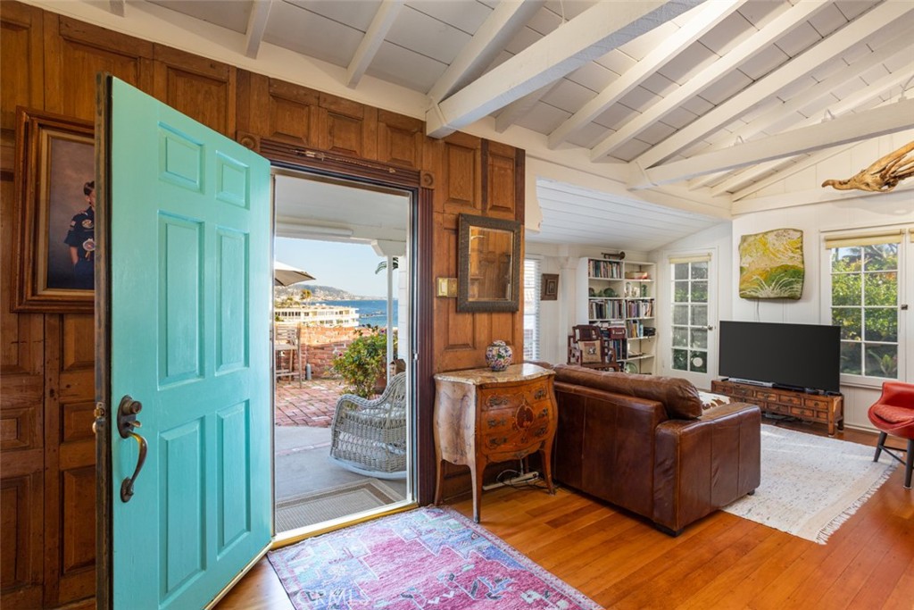 856 Cliff Drive Laguna Beach, CA 92651 - Photo 6 of 28 a living room with furniture