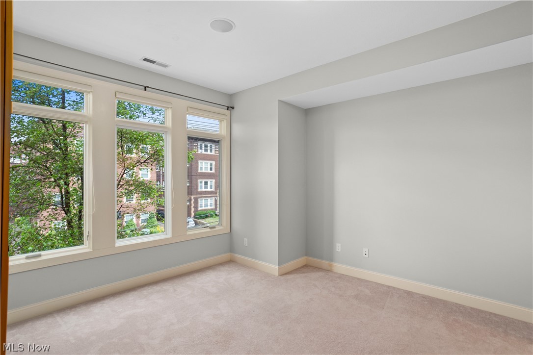 12480 Cedar Road, Unit 14 Cleveland, OH 44106 - Photo 20 of 35 2nd bedroom on bedroom level