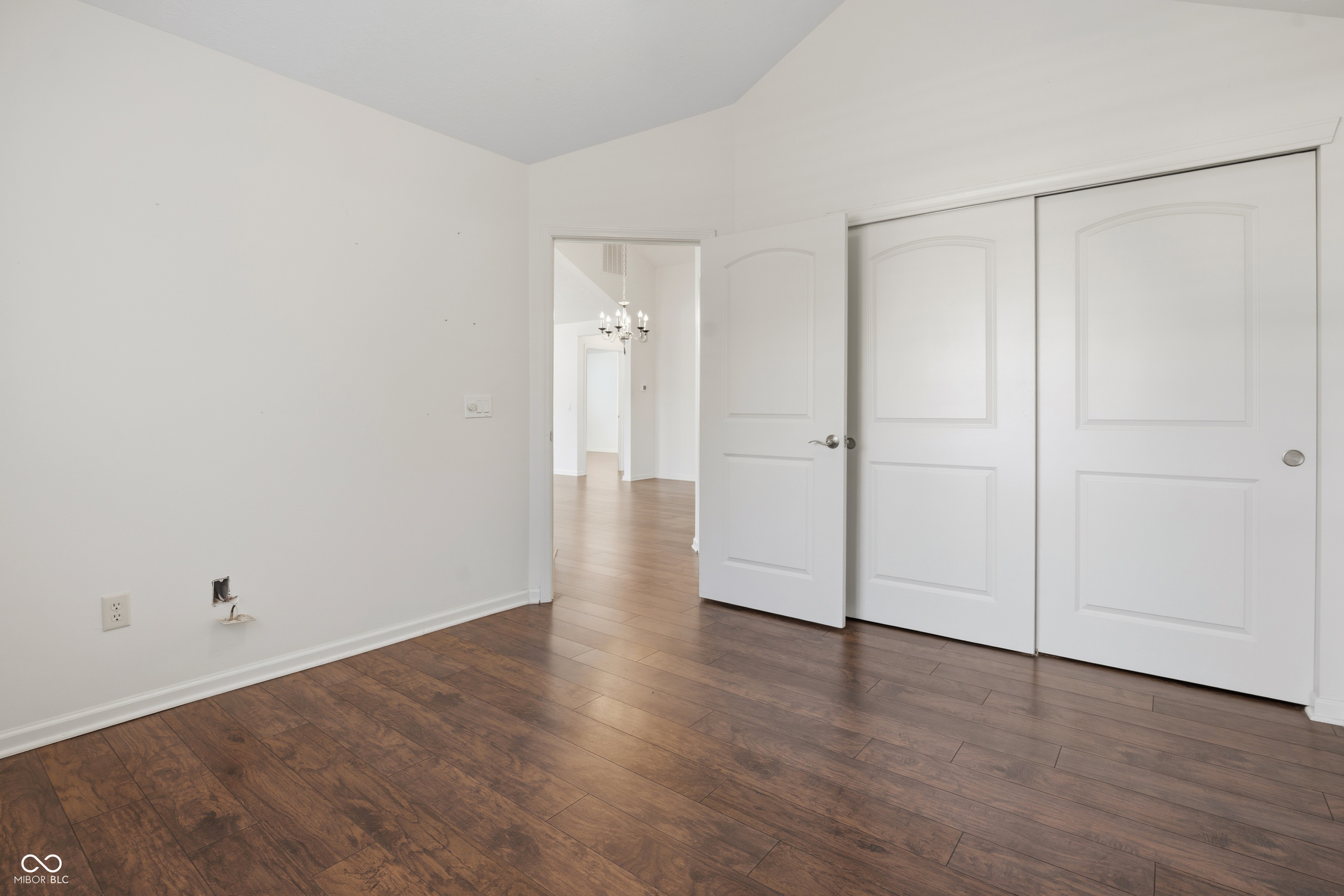 1067 Distinctive Way Greenfield, IN 46140 - Photo 17 of 25
