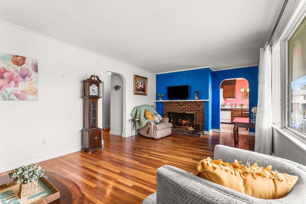 14 Wilson Road Wakefield, MA 01880 - Photo 8 of 22