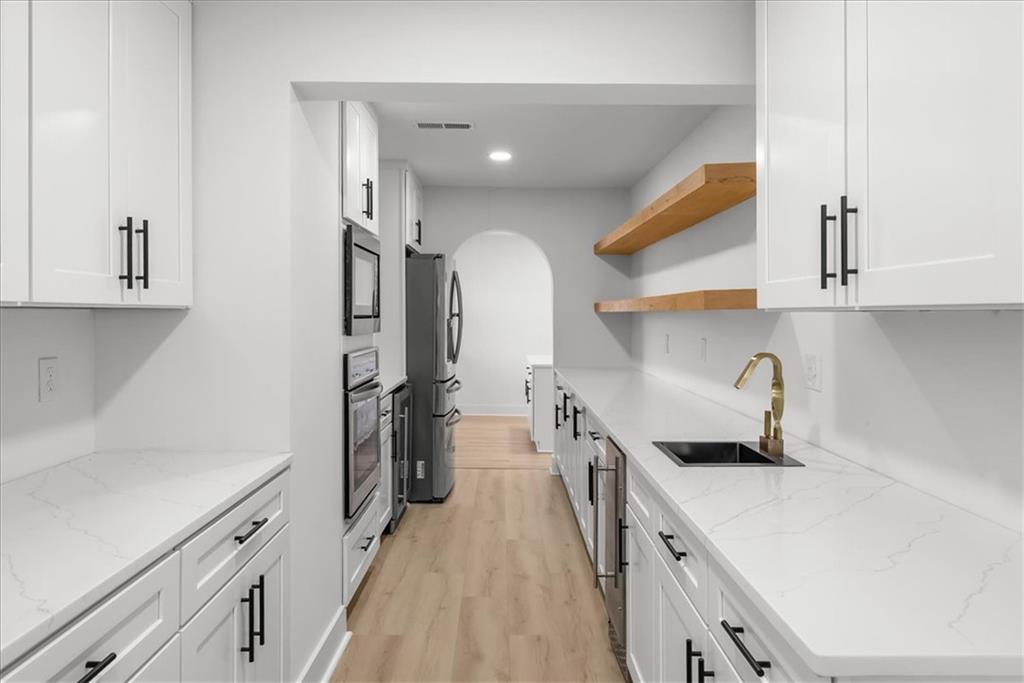 22500 Lakeview Point Vassar, KS 66543 - Photo 16 of 59