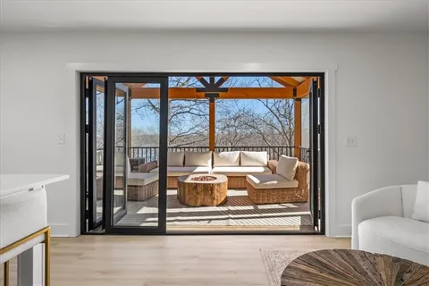 $1,200,000 | 22500 Lakeview Point, Vassar, KS 66543