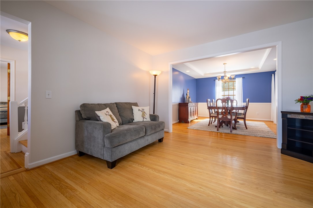 42 Bromley Road Pittsford, NY 14534 - Photo 11 of 50