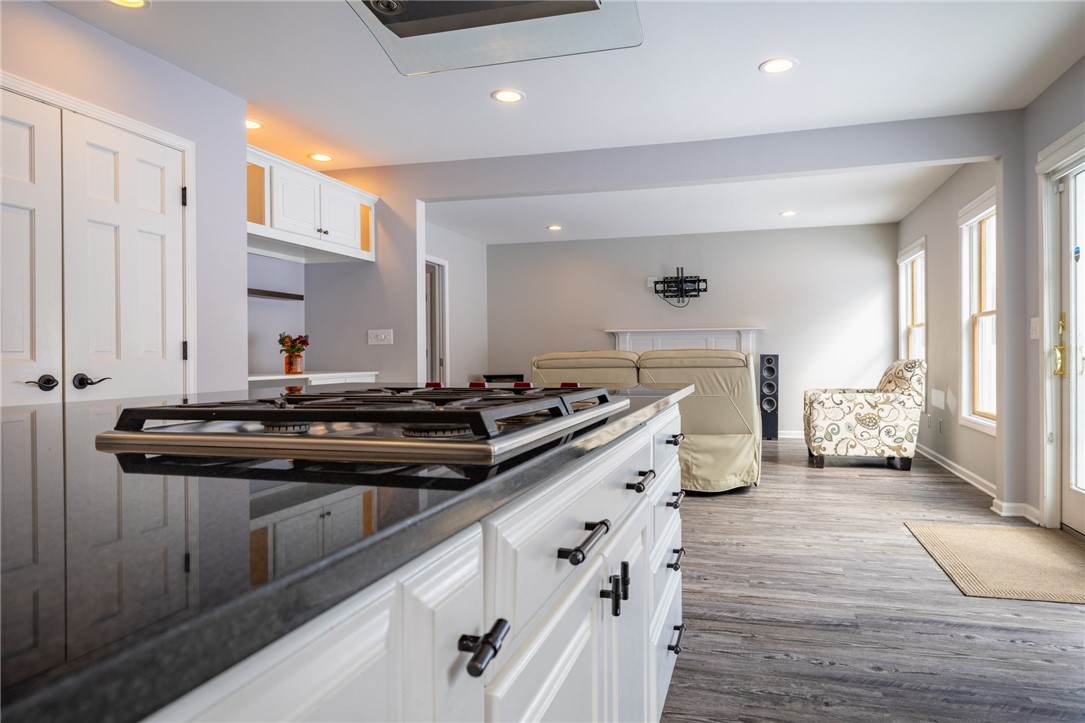 42 Bromley Road Pittsford, NY 14534 - Photo 24 of 50