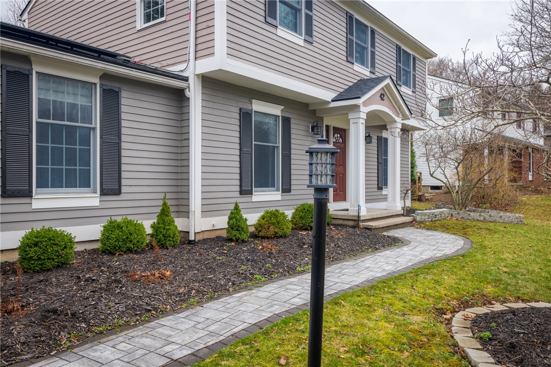 42 Bromley Road Pittsford, NY 14534 - Photo 4 of 50