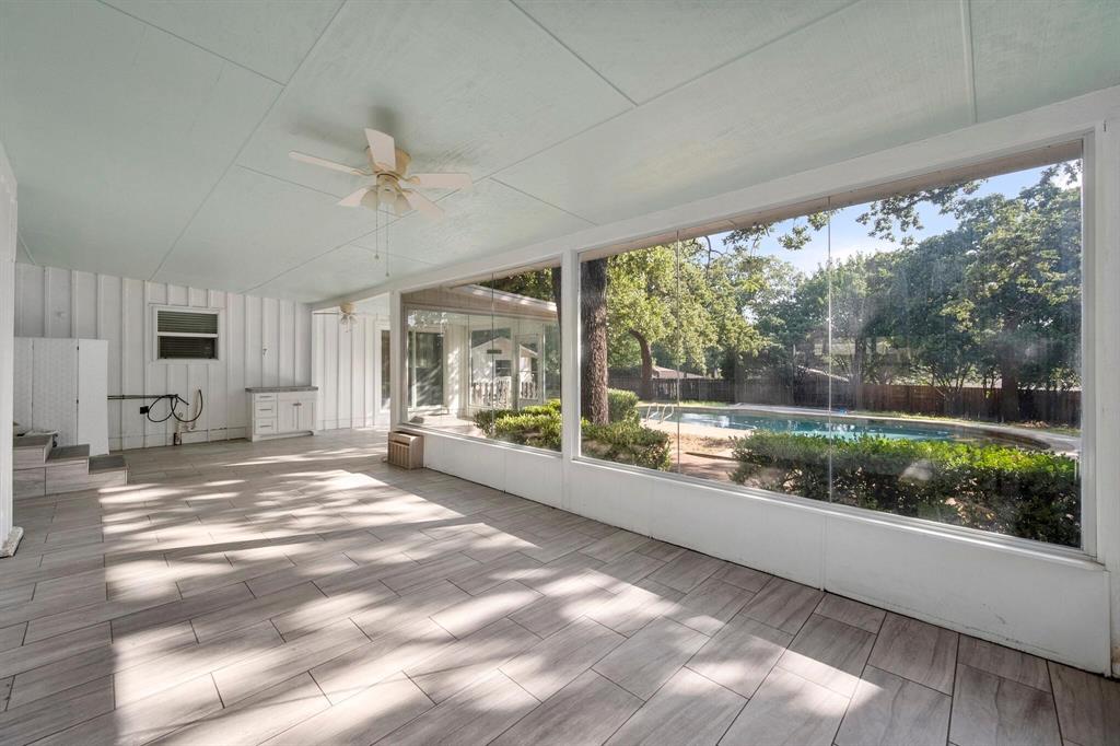 1512 Cardinal Road Mansfield, TX 76063 - Photo 30 of 37 a view of a porch and garden