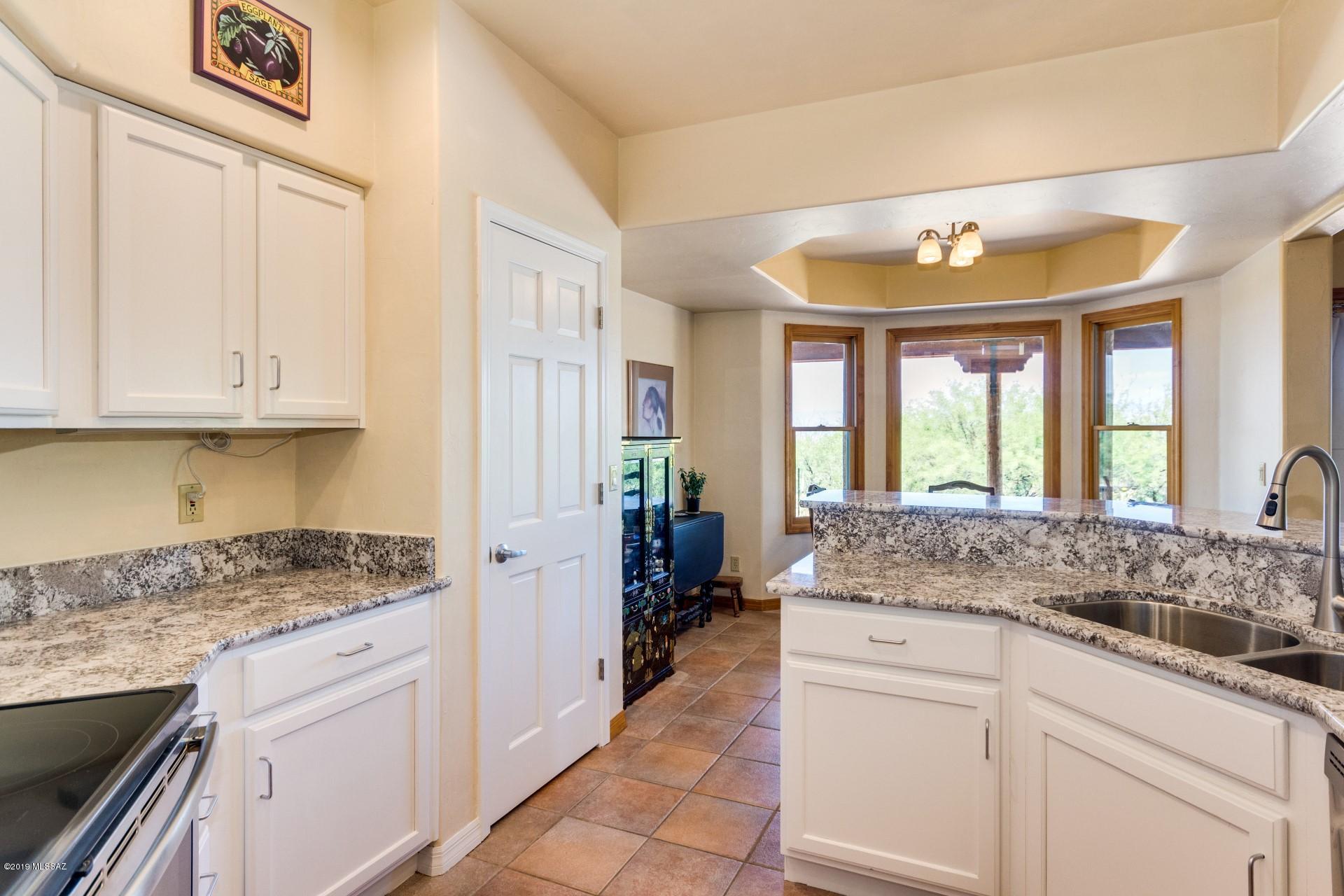 9809 East Ocotillo Rim Trail Vail, AZ 85641 - Photo 14 of 39 Gallery Image 14