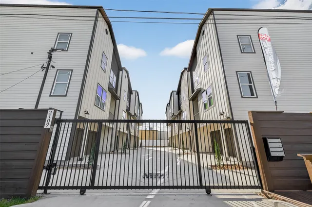 $1,995 | 2109 Marnel Road, Unit A, Houston, TX 77055