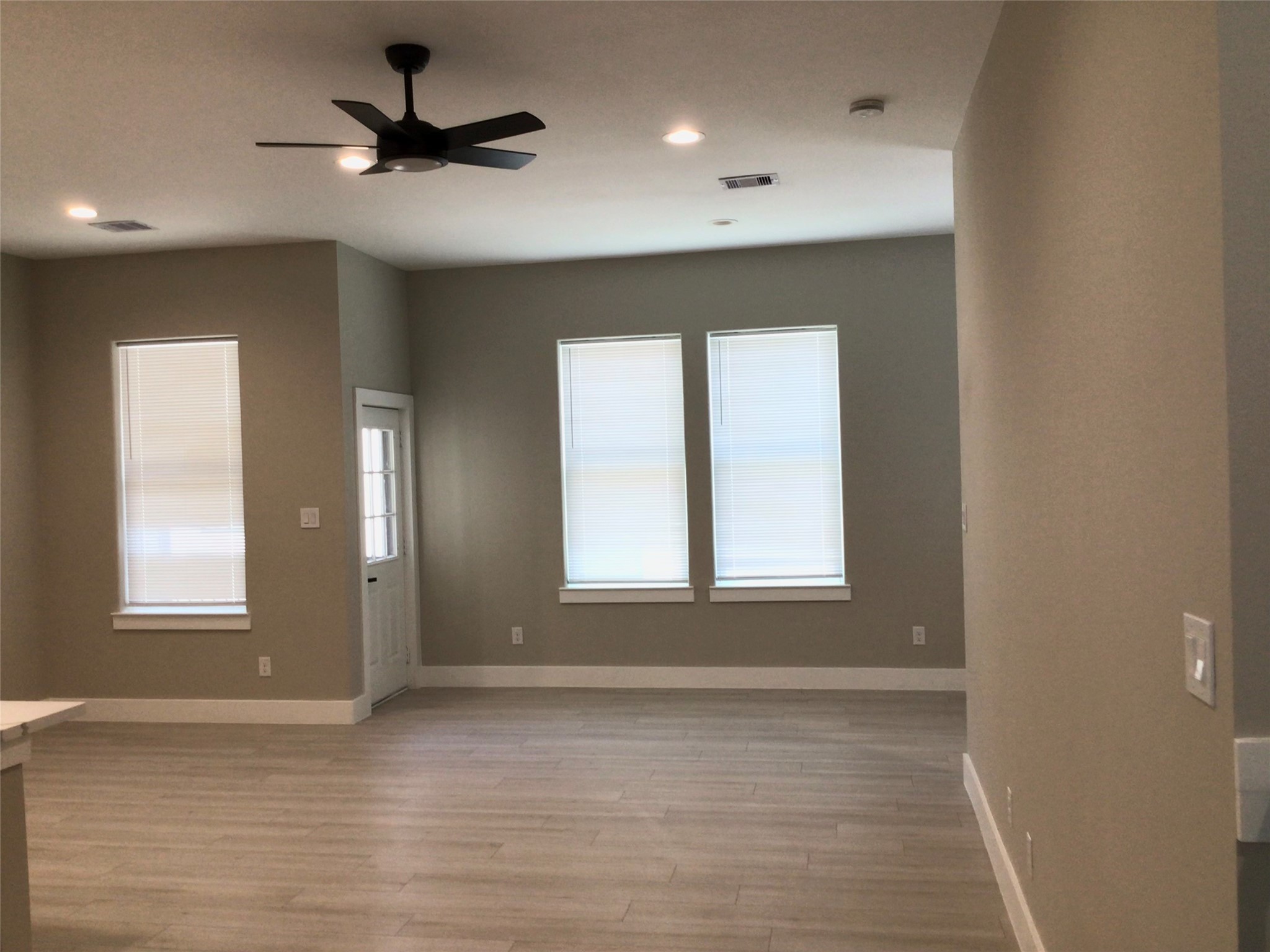 2109 Marnel Road, Unit A Houston, TX 77055 - Photo 18 of 42 Living room