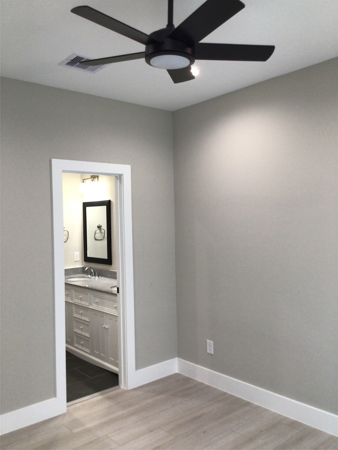 2109 Marnel Road, Unit A Houston, TX 77055 - Photo 26 of 42 Master bedroom