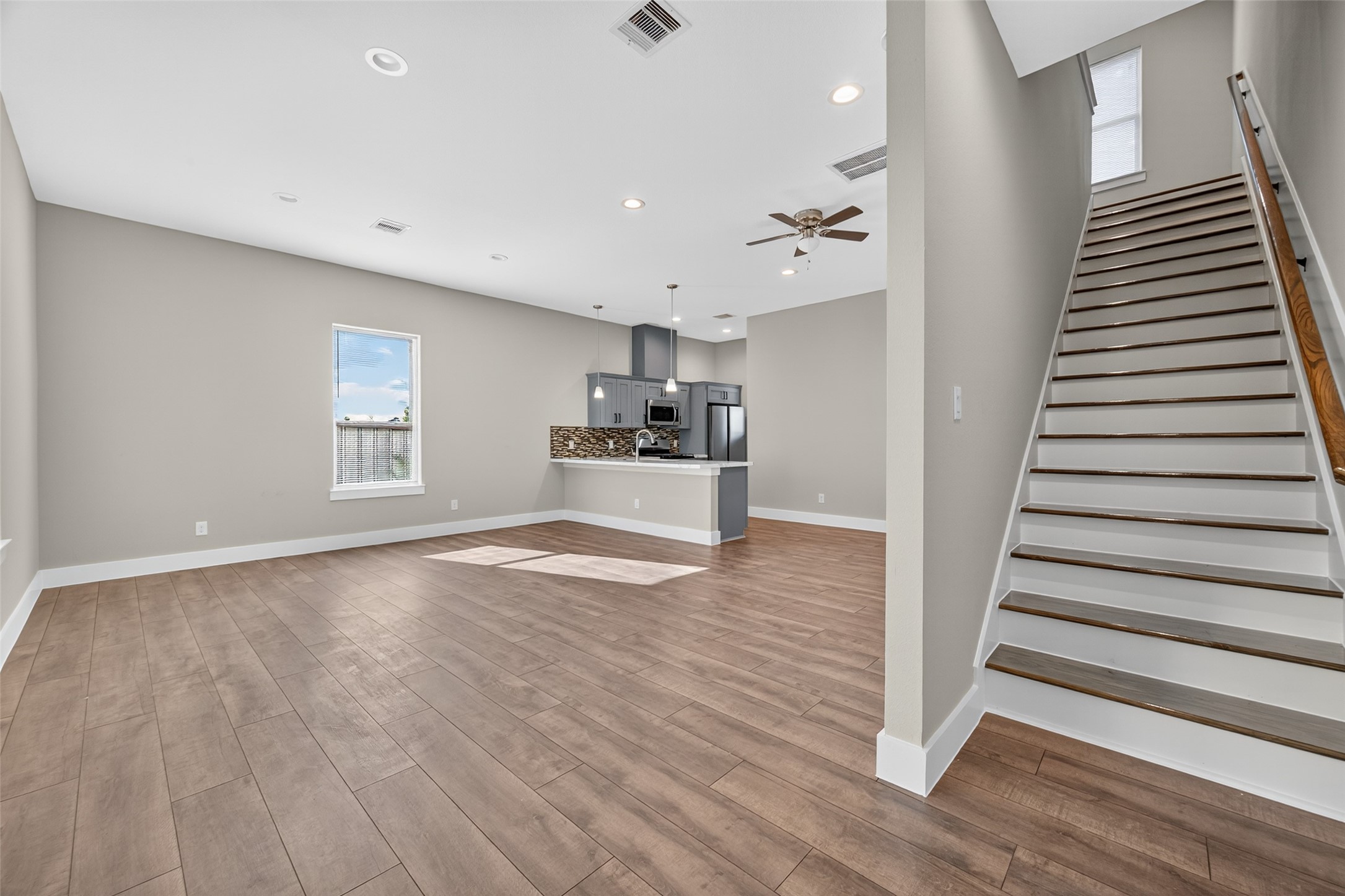 2109 Marnel Road, Unit A Houston, TX 77055 - Photo 5 of 42