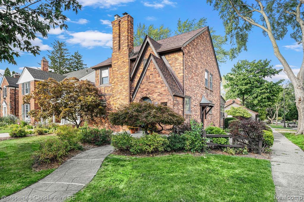 302 Moran Road Grosse Pointe Farms, MI 48236 - Photo 32 of 38