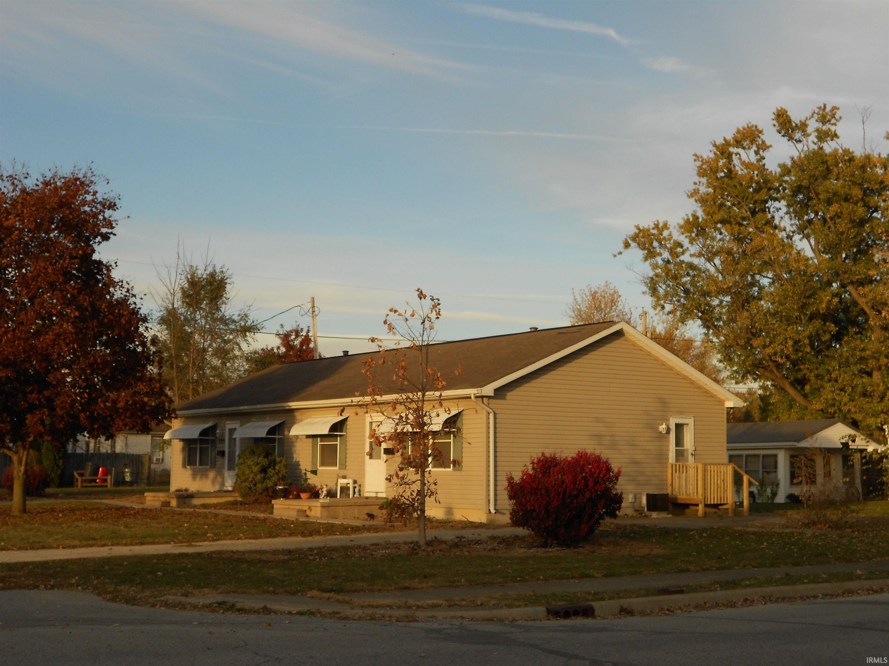 553 & 555 May Street Peru, IN 46970 - Photo 3 of 4