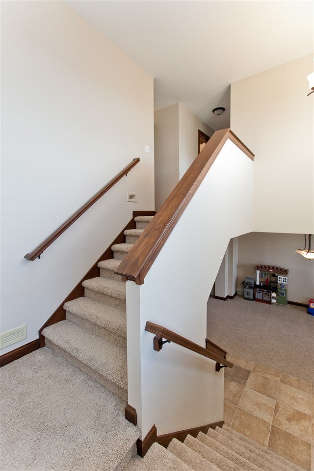 2295 Newcastle Road Marion, IA 52302 - Photo 13 of 24 Gallery Image 13