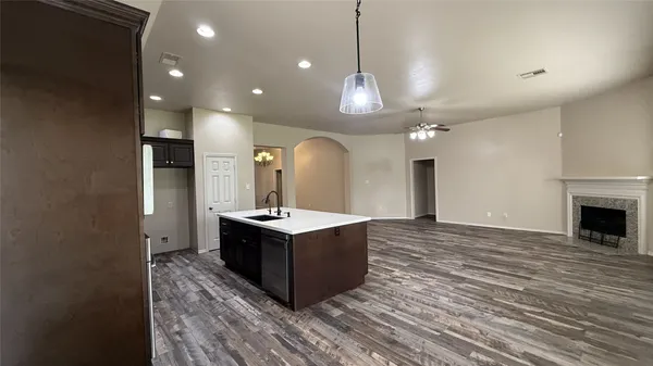 $3,250 | 13615 Evening Wind Drive, Pearland, TX 77584