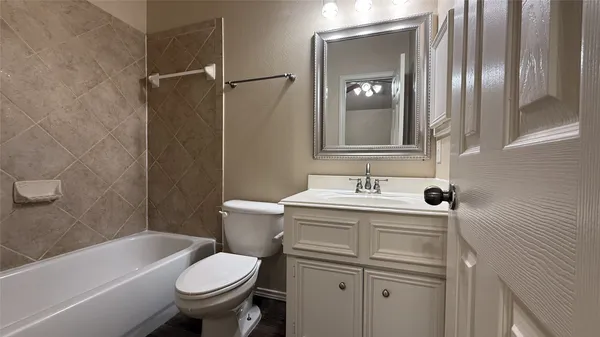 $3,250 | 13615 Evening Wind Drive, Pearland, TX 77584