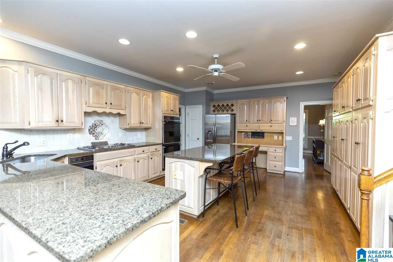 2332 Country Ridge Drive Birmingham, AL 35243 - Photo 13 of 50