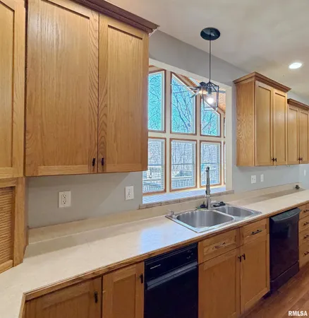$382,500 | 1432 West Grandridge Court, Dunlap, IL 61525