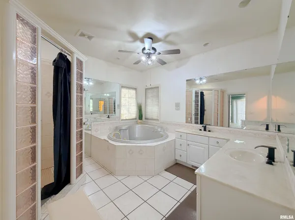 $382,500 | 1432 West Grandridge Court, Dunlap, IL 61525