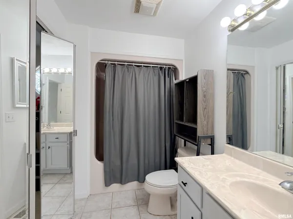 $382,500 | 1432 West Grandridge Court, Dunlap, IL 61525