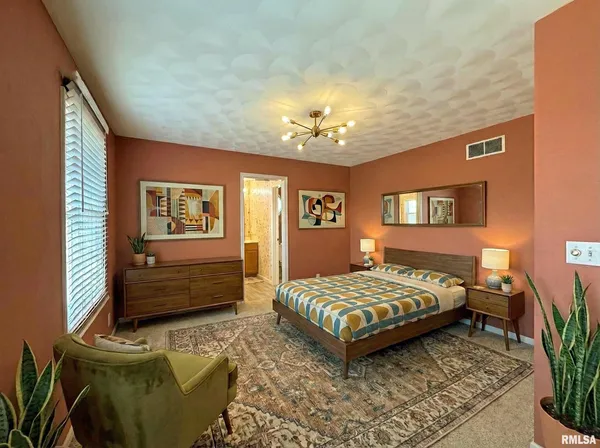 $382,500 | 1432 West Grandridge Court, Dunlap, IL 61525