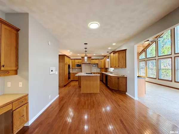 $382,500 | 1432 West Grandridge Court, Dunlap, IL 61525