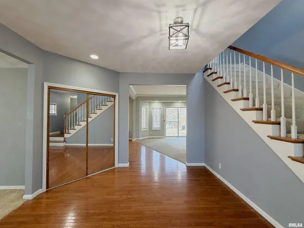 $382,500 | 1432 West Grandridge Court, Dunlap, IL 61525