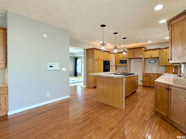 $382,500 | 1432 West Grandridge Court, Dunlap, IL 61525