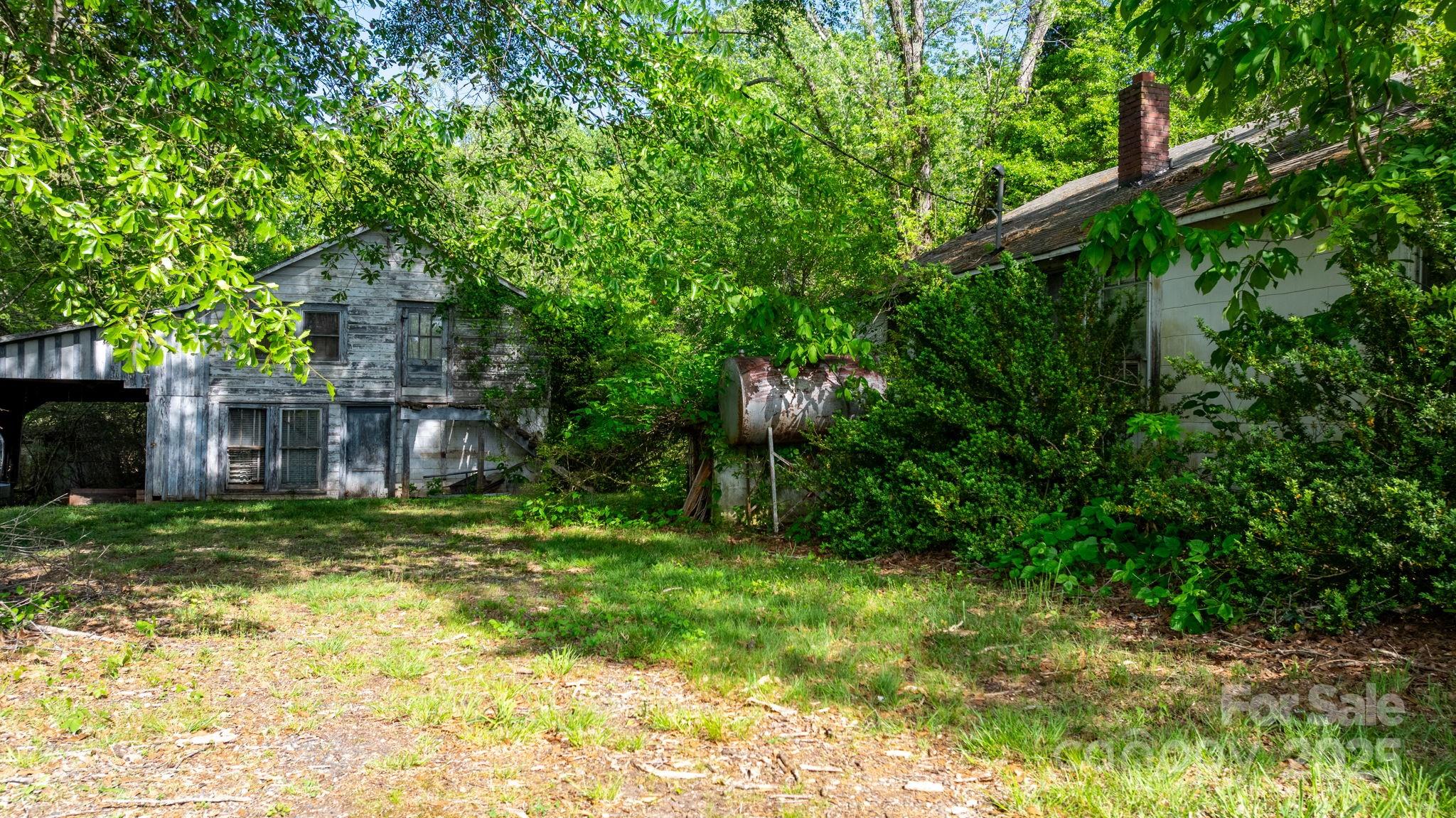 2758 Startown Road Newton, NC 28658 - Photo 4 of 10
