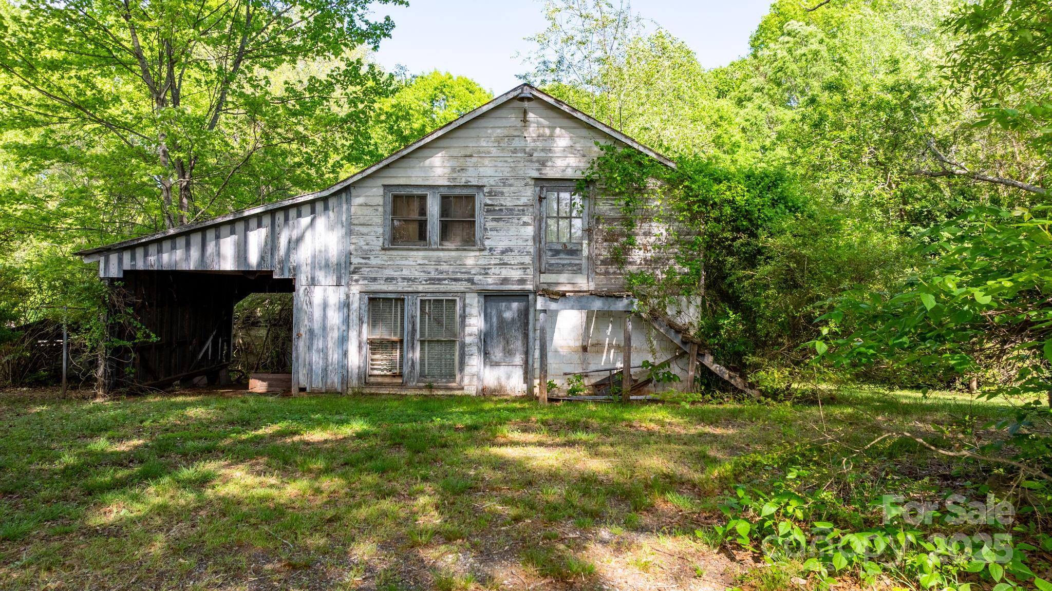 2758 Startown Road Newton, NC 28658 - Photo 8 of 10