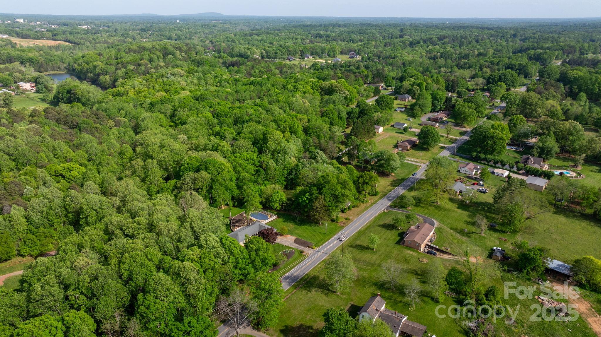 2758 Startown Road Newton, NC 28658 - Photo 9 of 10