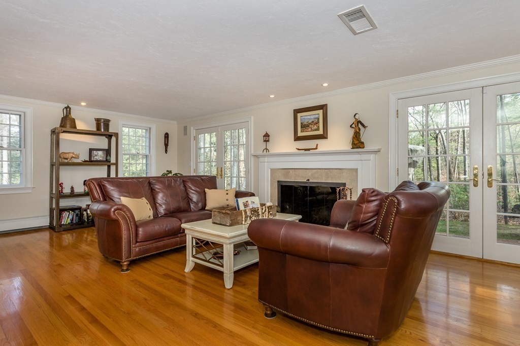 54 Cider Mill Road Sudbury, MA 01776 - Photo 11 of 36