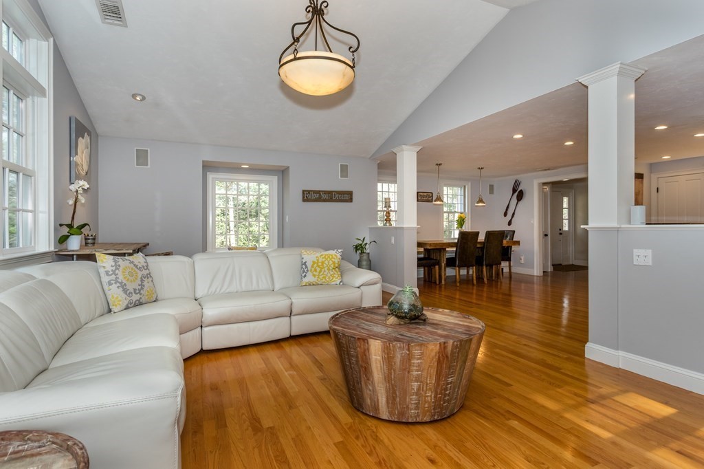 54 Cider Mill Road Sudbury, MA 01776 - Photo 12 of 36