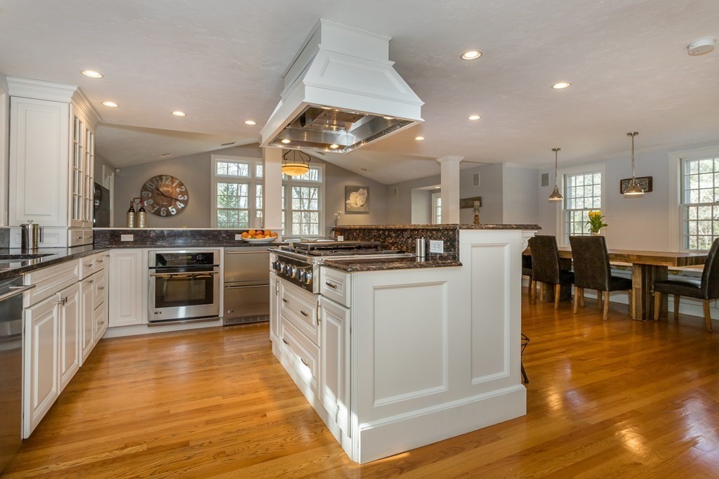 54 Cider Mill Road Sudbury, MA 01776 - Photo 4 of 36