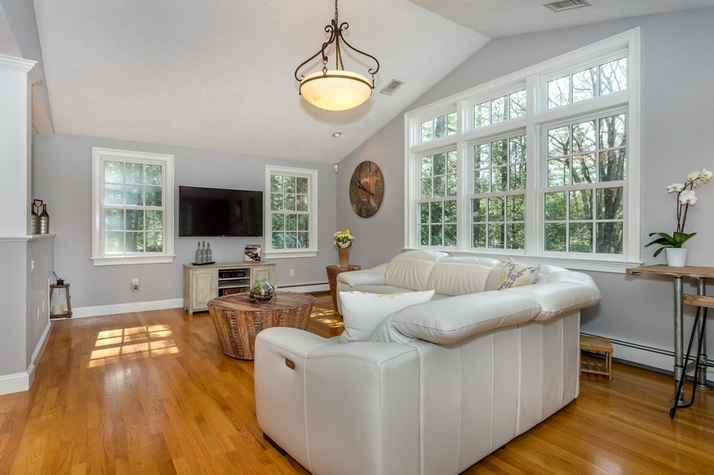 54 Cider Mill Road Sudbury, MA 01776 - Photo 10 of 36