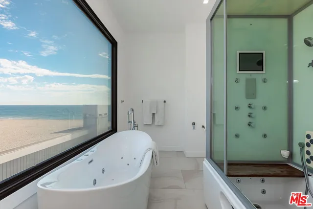 $10,995,000 | 11350 Pacific Coast Highway, Malibu, CA 90265