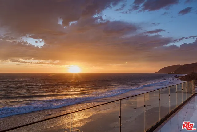 $10,995,000 | 11350 Pacific Coast Highway, Malibu, CA 90265