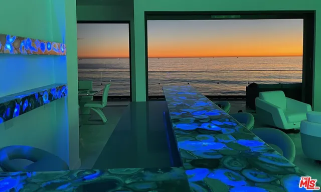 $10,995,000 | 11350 Pacific Coast Highway, Malibu, CA 90265