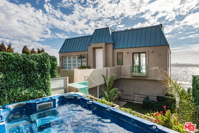 $10,995,000 | 11350 Pacific Coast Highway, Malibu, CA 90265