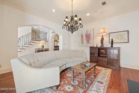 $775,000 | 118 West Bayou Parkway, Lafayette, LA 70503